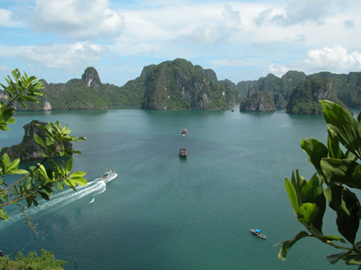 2013年头8个月广宁省旅游营业收入同比增长15